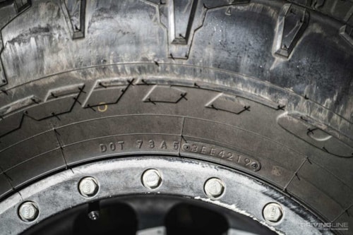 Manufacture date code and DOT code on tire